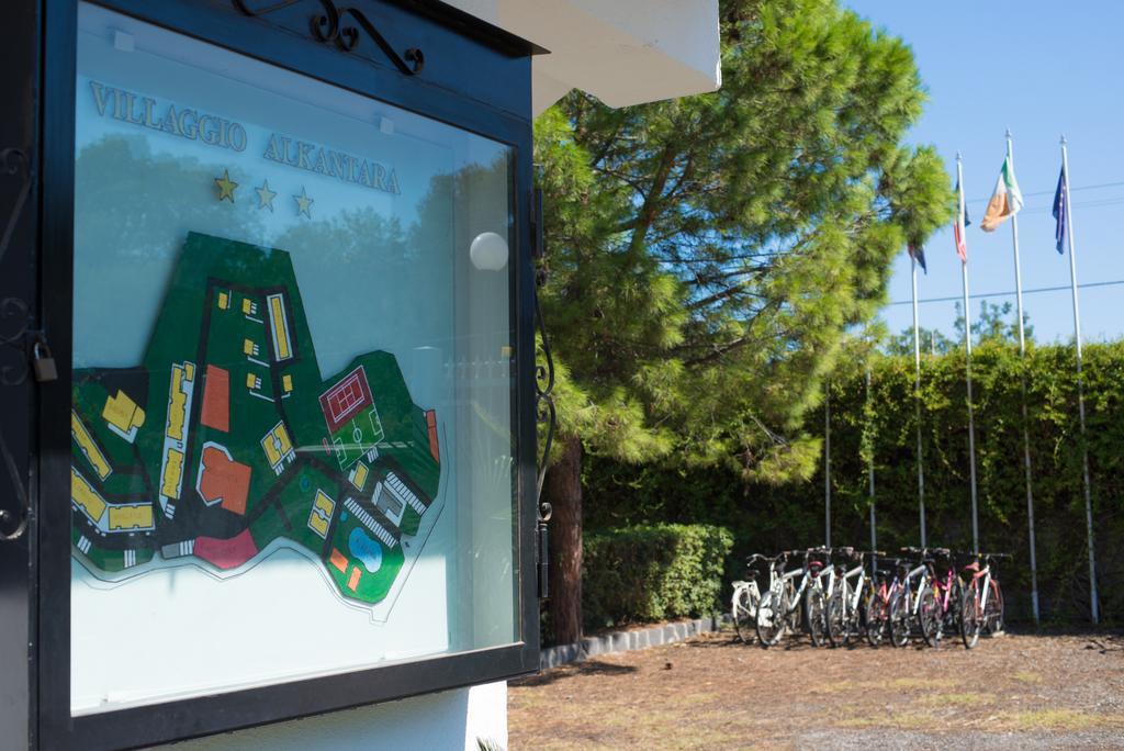 Villaggio Alkantara Giardini Naxos Esterno foto